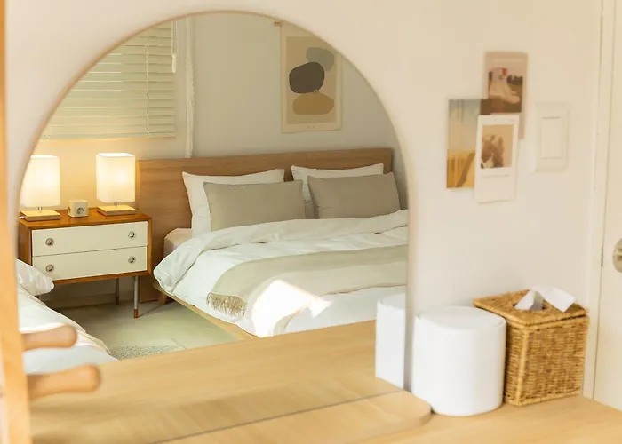 5 Min To 마포역, Easy Access To Hongdae, Airport Railroad And Bus - Foreigner Only