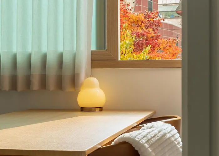 5 Min To 마포역, Easy Access To Hongdae, Airport Railroad And Bus - Foreigner Only アパート ソウル特別市