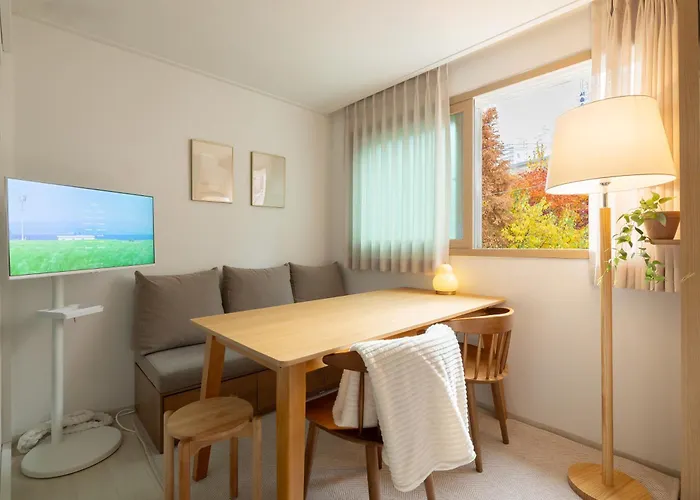 5 Min To 마포역, Easy Access To Hongdae, Airport Railroad And Bus - Foreigner Only * ソウル特別市