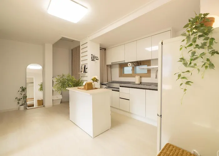 5 Min To 마포역, Easy Access To Hongdae, Airport Railroad And Bus - Foreigner Only アパート