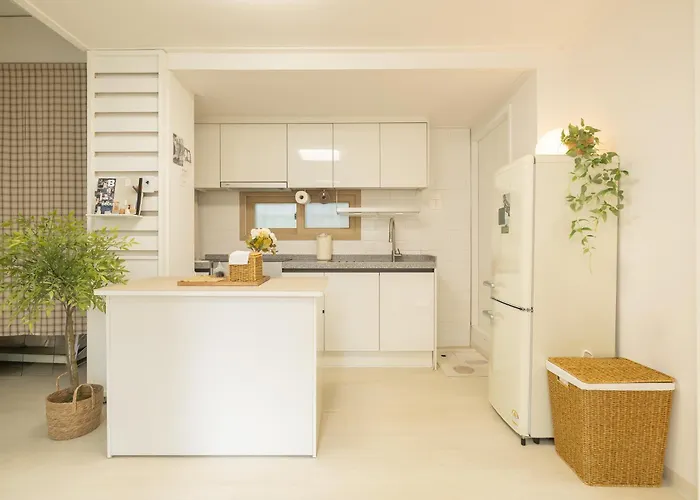 アパート 5 Min To 마포역, Easy Access To Hongdae, Airport Railroad And Bus - Foreigner Only